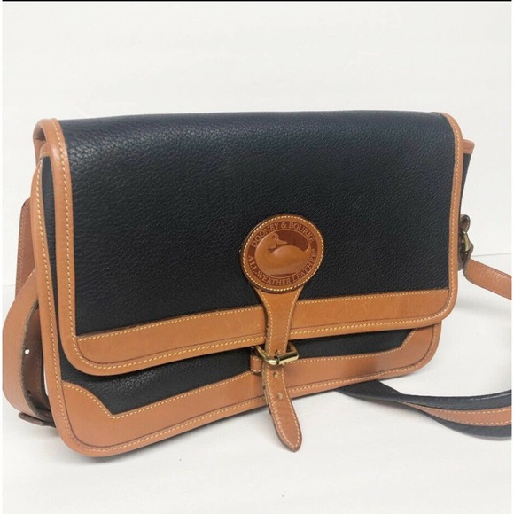 Vintage Dooney & Bourke Shoulder Bag Purse Crossbody All Weather Leather - Picture 2 of 9